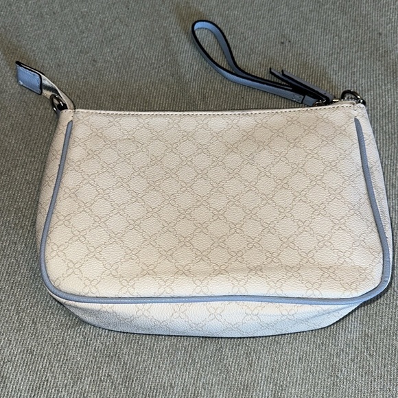 Nine West Wristlet/Clutch - Picture 4 of 8